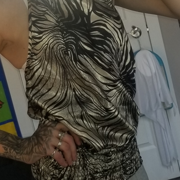 Seduction halter top - Picture 2 of 5